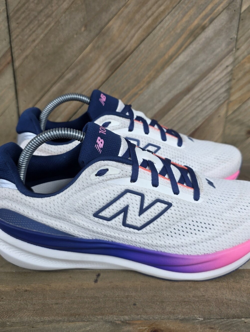 New Balance 1080 V15 Womens Athletic Running Shoes Size 9 Sea Salt Blue Oyster